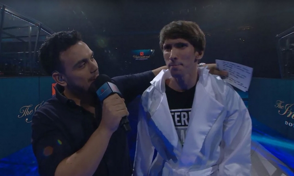 AI와 대결 전 자신만만한 표정을 보인 덴디 / 사진=오픈AI 유튜브 채널