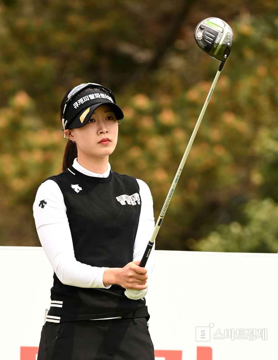 롯데렌터카 여자오픈) 에임하는 유효주[포토] < 스포츠 < 연예·스포츠 < 기사본문 - 스마트경제